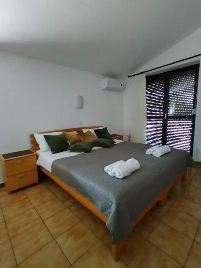 Villa Kadinela, 200M From Kamenjak, Huge Quiet Garden With Barbecue, 2 New Kitchens Premantura Extérieur photo
