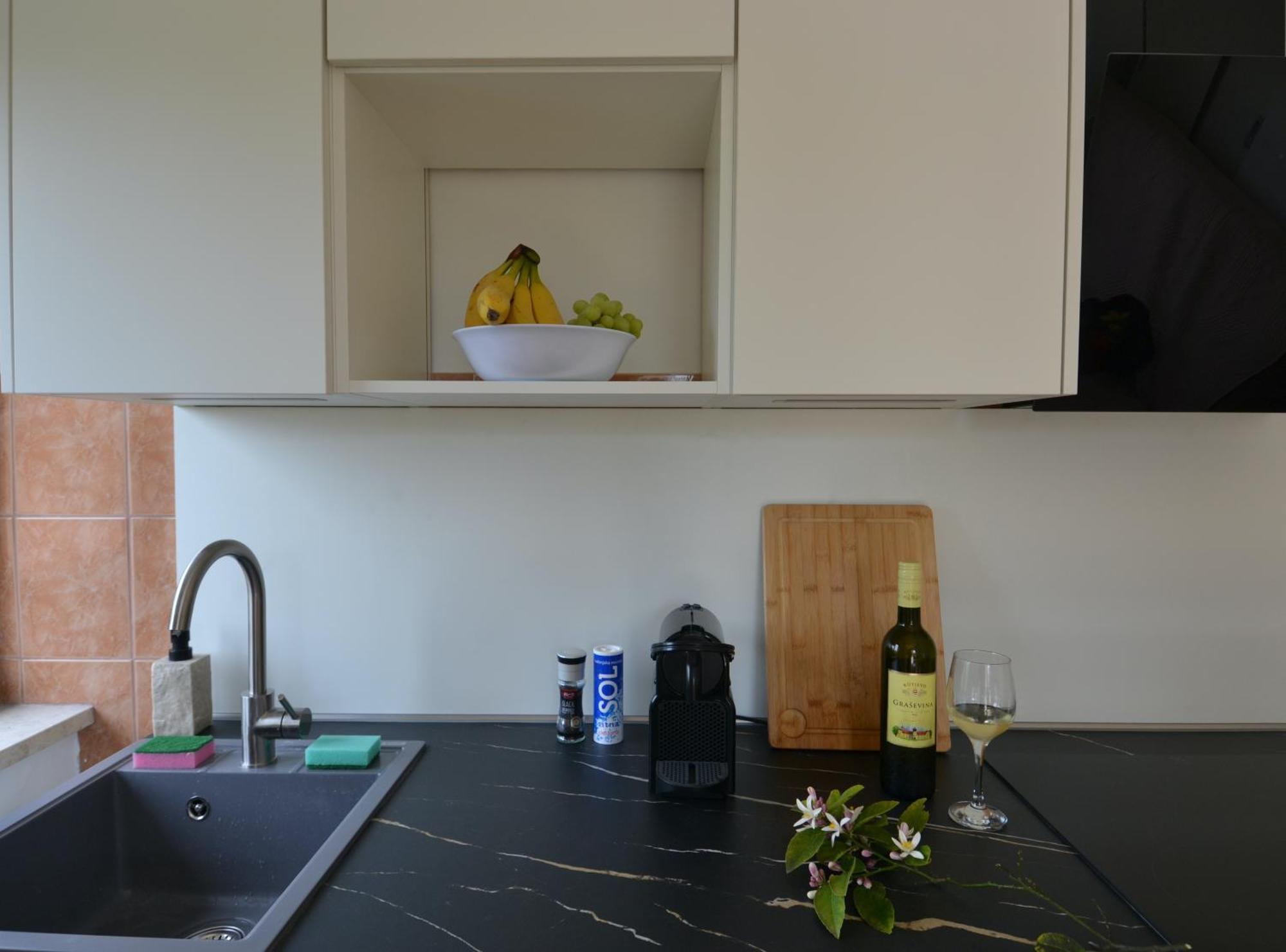 Villa Kadinela, 200M From Kamenjak, Huge Quiet Garden With Barbecue, 2 New Kitchens Premantura Extérieur photo